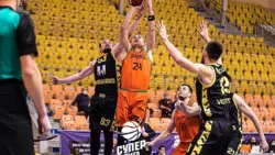 Баскетболисты «Востока-65» начали серию плей-офф в Екатеринбурге с крупного проигрыша