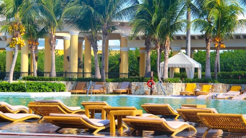 Стала известна стоимость самого дорогого отпуска россиян в 2021 году