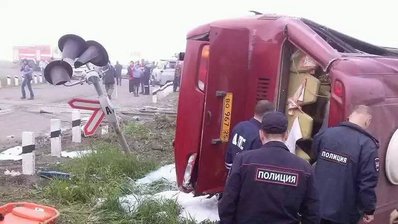 Пострадавшие и родственники погибших в ДТП с поездом на Сахалине получили страховые выплаты