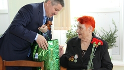 Дань старшему поколению