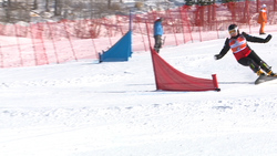 Сноубордисты разыграли медали Игр «Дети Азии» в параллельном слаломе