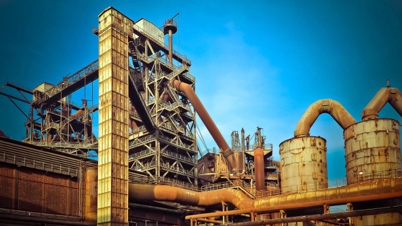 Прокуратура проведет проверку по факту разлива топлива на Курилах