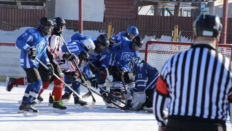Первых полуфиналистов определили на юбилейном турнире «Спорт против подворотни»