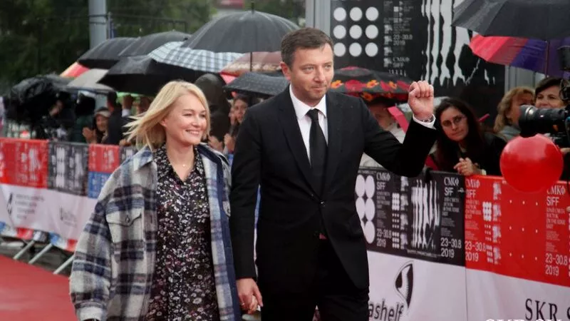 Генерального продюсера сахалинского «Края света» наградили «Белым слоном»