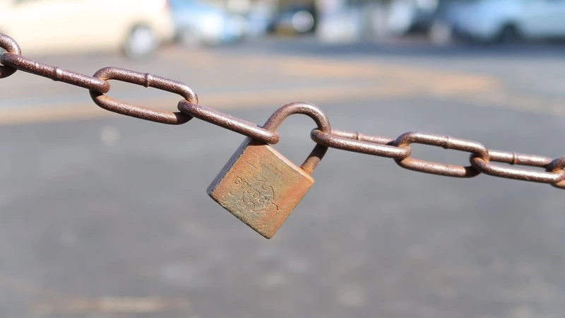 Проблемный перекресток в столице Сахалина закрывают