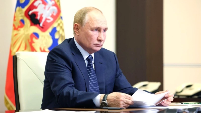 Путин поручил установить единовременные выплаты воспитателям детсадов на Дальнем Востоке