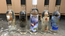 Целое озеро контрафактного алкоголя не достигло своих покупателей на Сахалине