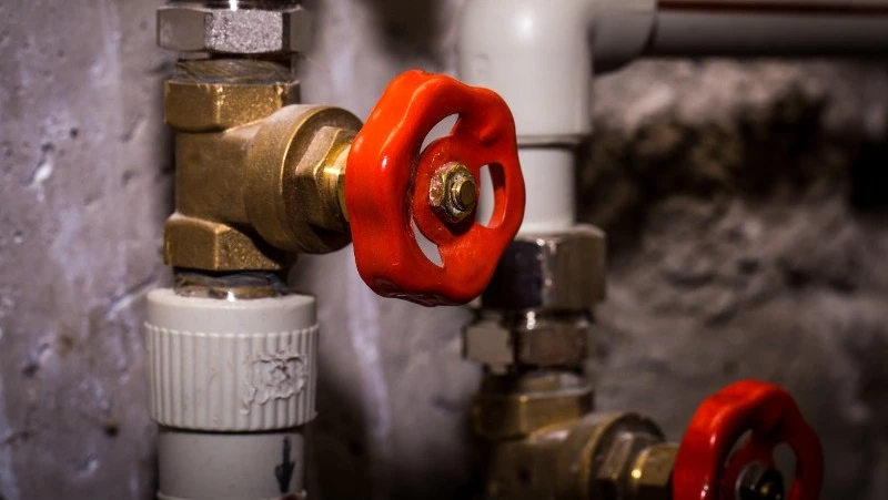 Более 25 км инженерных сетей обновят в Сахалинской области в 2024 году