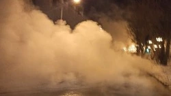 Экстренные службы выехали на место порыва теплотрассы в Южно-Сахалинске