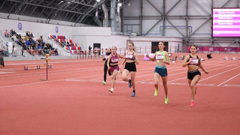 Всероссийские соревнования стартовали в новом легкоатлетическом манеже в Южно-Сахалинске