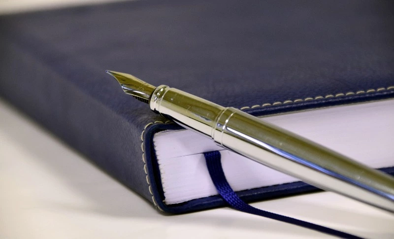 Тест на грамотность: сможете написать правильно 9 слов во множественном числе?