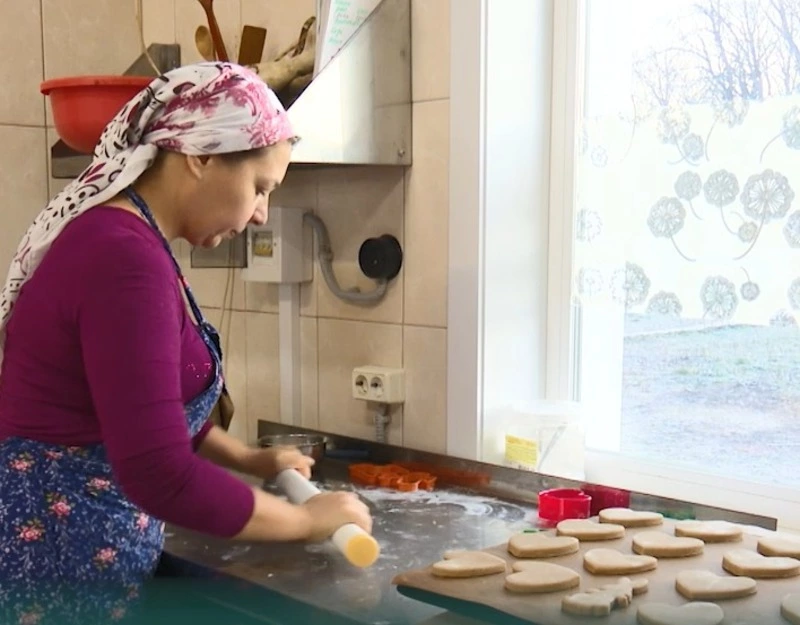 Женщины в монастыре на Сахалине испекли пряники для солдат в зоне СВО