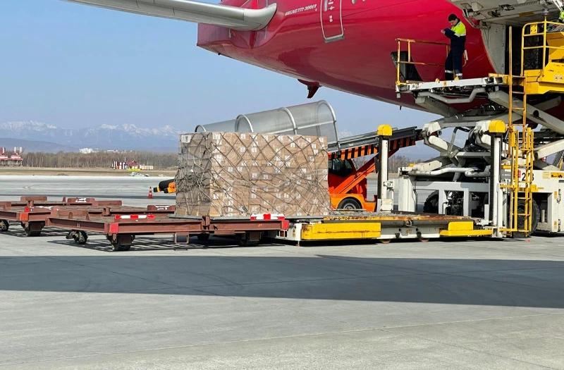 Более тонны подгузников в составе гуманитарного груза сахалинцы отправили на Украину