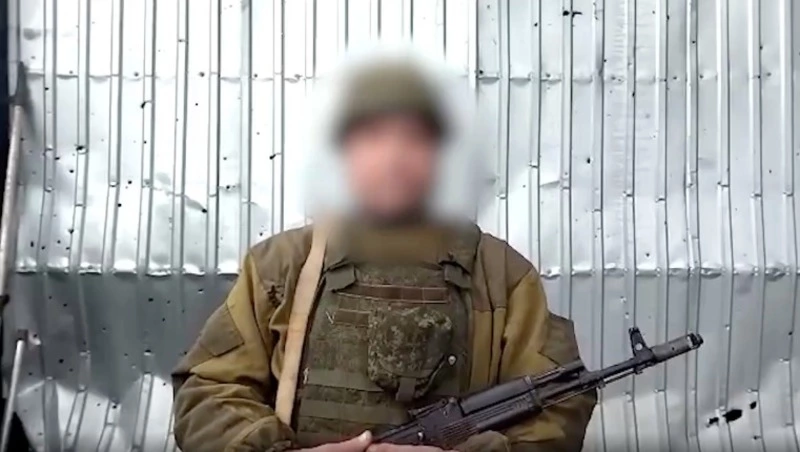 Военнослужащий передал жителям Сахалина искреннее новогоднее поздравление со СВО