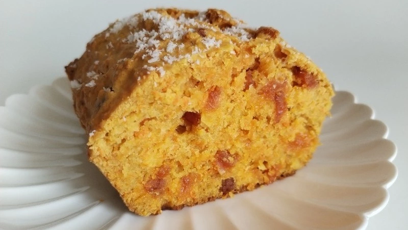 Морковный кекс с курагой