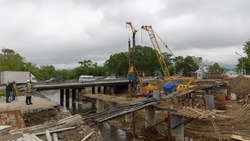 В Южно-Сахалинске скоро завершится бурение скважин под опоры нового моста через Сусую