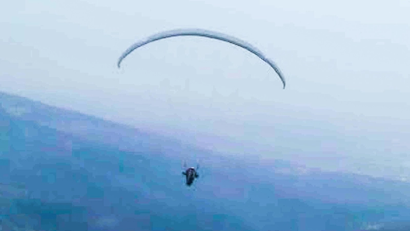 Сахалинские парапланеристы открыли сезон