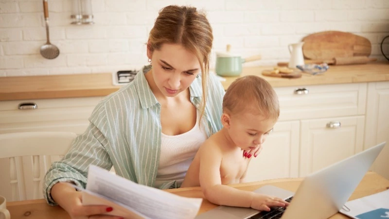 Сахалинский соцфонд досрочно выплатит детские пособия перед майскими праздниками