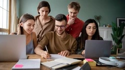 «Единая Россия» и «Молодая Гвардия» запустили федеральный образовательный проект «ПолитЗавод»