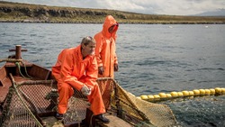 Начало путины лососевых расстроило рыбаков Сахалинской области