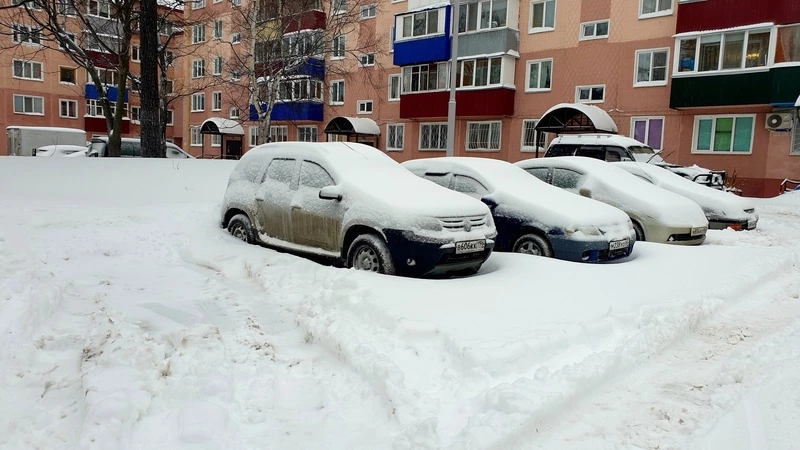 Управляющие компании получили двойку за чистку дворов в Южно-Сахалинске