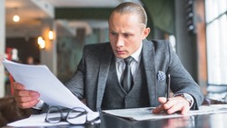 Предпринимателя в Поронайске оштрафовали за неофициальный прием работников 