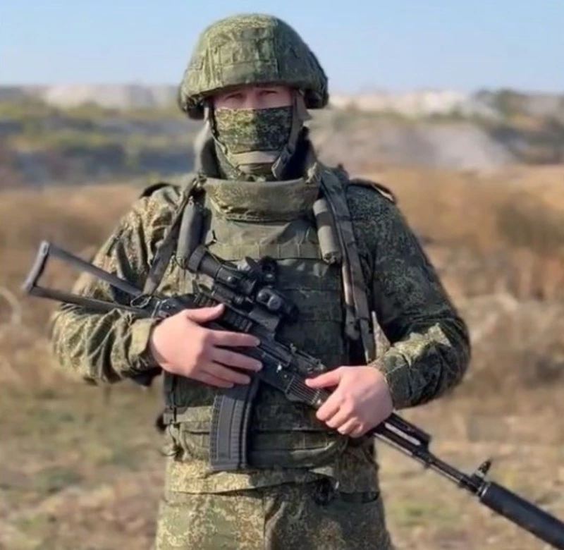 «Россия — это судьба»: сахалинские бойцы поздравили Владимира Путина с днем рождения