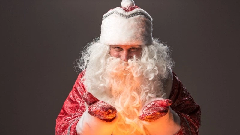 Почему у российского Деда Мороза больше десятка реальных имен?  