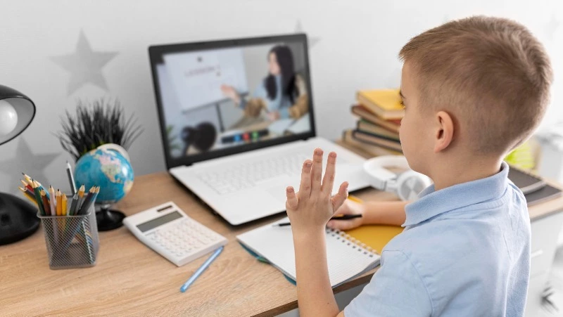 Дистанционное обучение продлили в школах Южно-Сахалинска