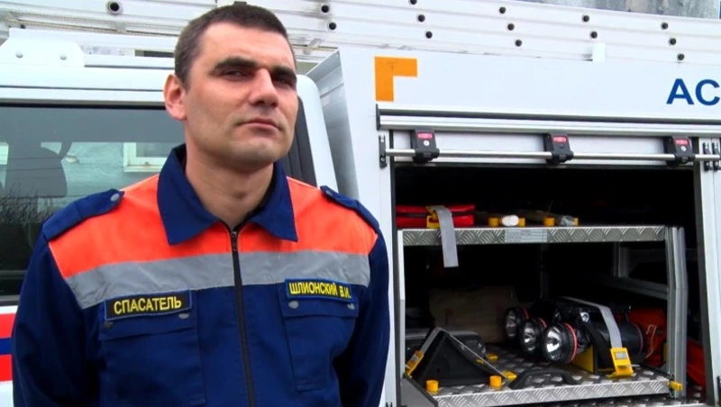 «По зову сердца»: ветеран спецоперации стал спасателем ГО ЧС Холмска