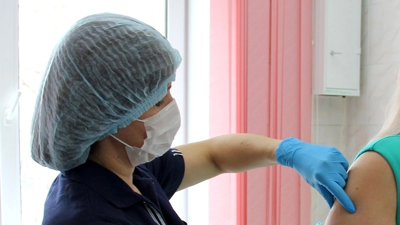 На Сахалине проверяют на корь весь борт прибывших из Вьетнама отпускников