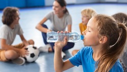 Роспотребнадзор: школы Сахалина обеспечат детей питьевой водой