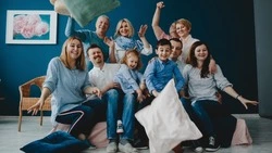 Многодетные семьи могут улучшить жилищные условия благодаря господдержке на Сахалине 