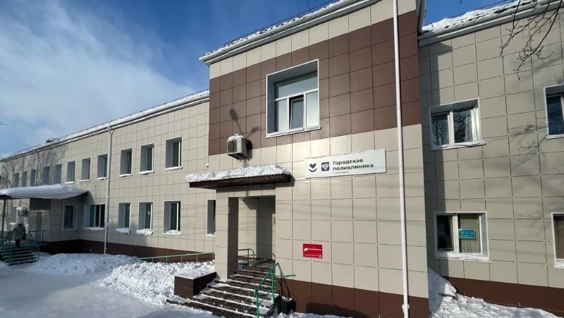 Жители Углегорска будут посещать обновленную поликлинику