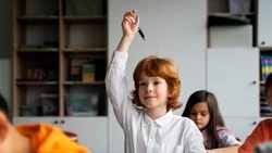 Опрос: почти 60% родителей одобряют возвращение школьных оценок за поведение