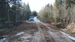 В Александровск-Сахалинском районе отремонтировали несколько участков грунтовой трассы 