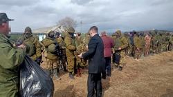 Депутаты Сахалинской областной Думы передали мобилизованным необходимую амуницию