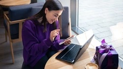 Жители Южно-Сахалинска назвали «идеальный соцпакет»: ДМС, обучение и питание — в лидерах