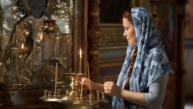 Церковный праздник 27 ноября 2025: традиции, строгие запреты и народные приметы дня