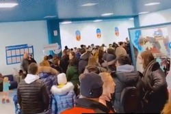 Очереди в сахалинский аквапарк повергли в шок жителей Хабаровска 