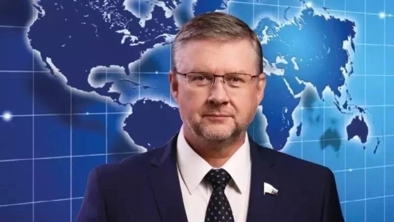 Георгий Карлов поздравил социальных работников Сахалина и Курил с профессиональным праздником
