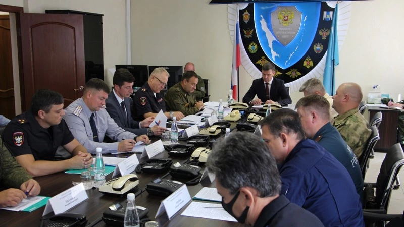 Мэрия Курильска спаслась от «террористов»