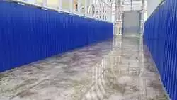 Огромная лужа покрыла надземный переход в столице Сахалина. «Воды по щиколотку!»