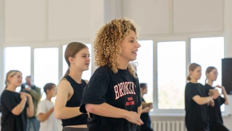  Участница шоу «Танцы на ТНТ» проведет мастер-класс для сахалинских танцоров