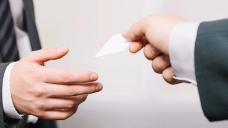 Восемь из десяти сахалинцев считают виновными обе стороны в ситуации со взятками