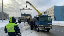 Водителей Южно-Сахалинска предупредили об эвакуации мешающих расчистке машин