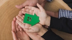 Эксперты назвали главные задачи Года семьи в 2024 году в России