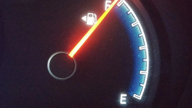 Цены на бензин подняли четыре заправки на юге Сахалина