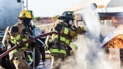 Контейнер с битумом загорелся в Южно-Сахалинске