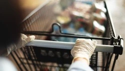 В Южно-Сахалинске задержали женщину, которая по «заказу» воровала кофе и шоколад из магазинов